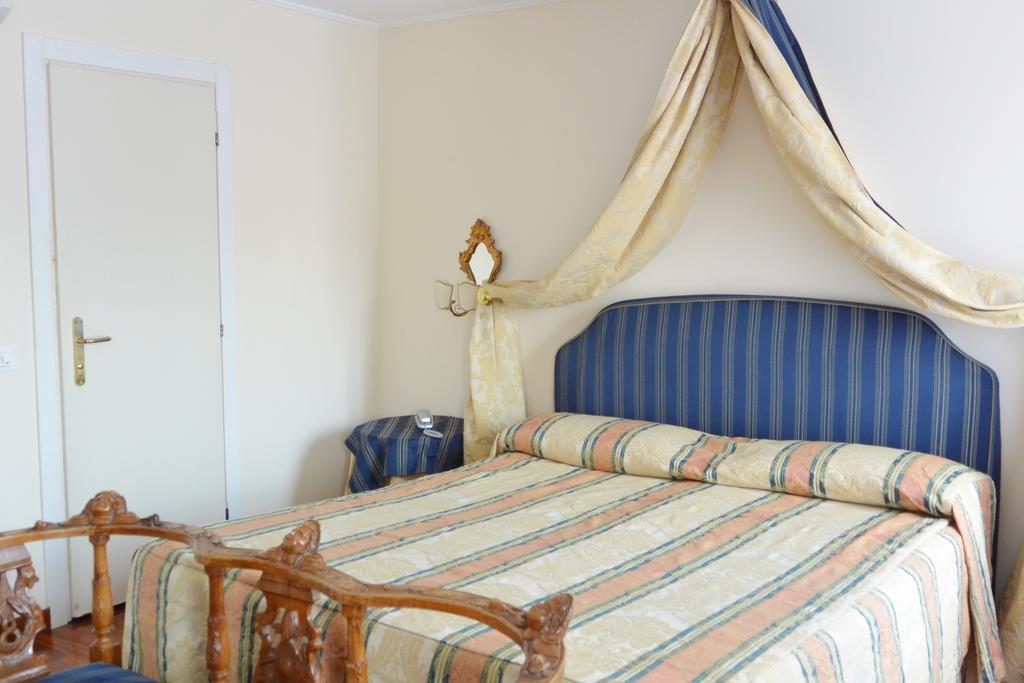 Hotel San Zulian Венеція Екстер'єр фото
