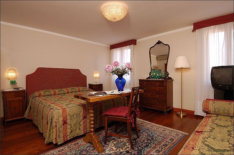 Hotel San Zulian Венеція Екстер'єр фото
